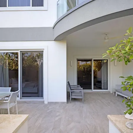 Two Bedroom Condo At One Cable Beach With Patio-2